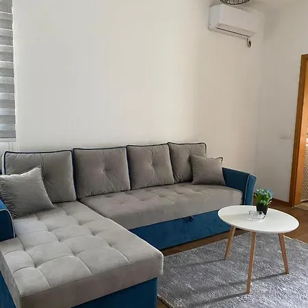 Albatros Apartment *